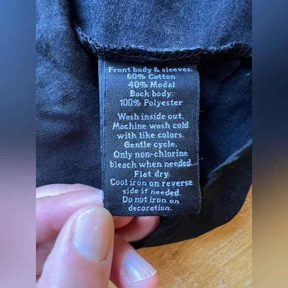 Rock & Republic Black and Purple Short Sleeve Top 60 percent Cotton - Picture 7 of 8